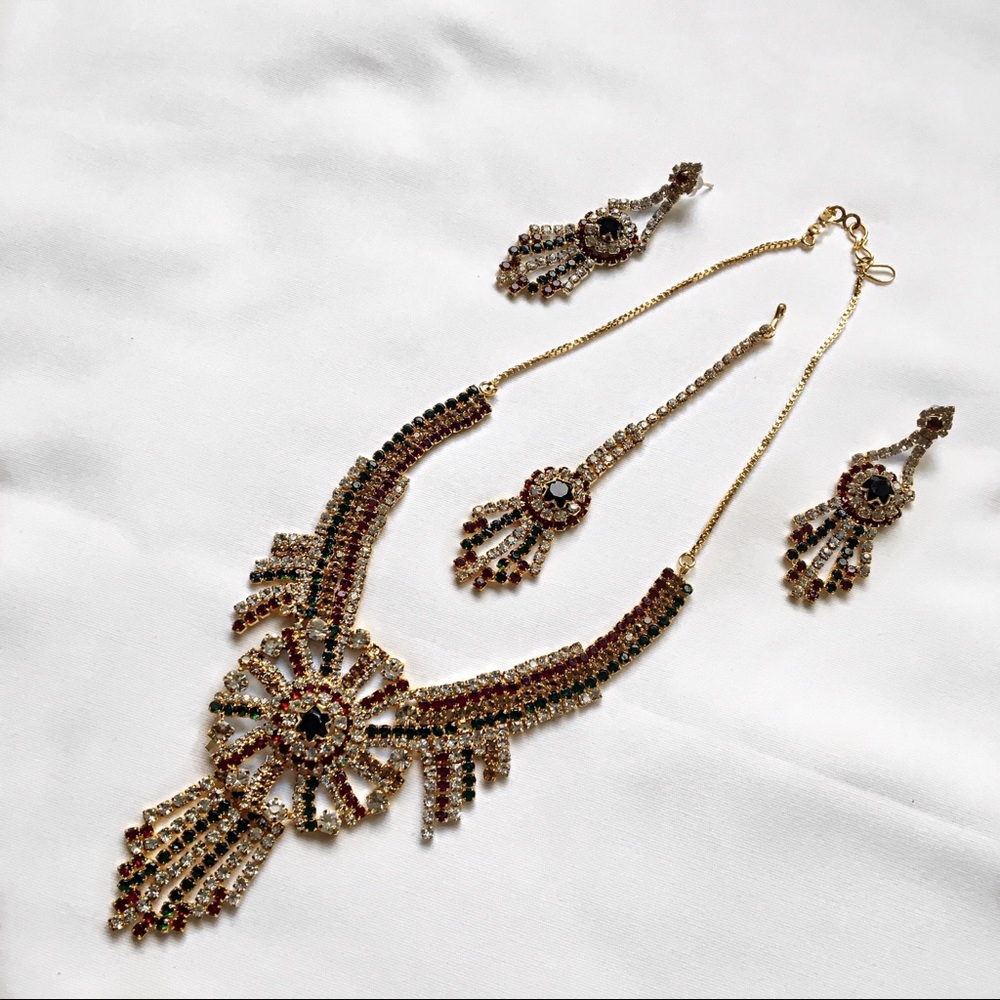 Indian necklace and earring set